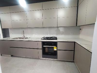 Apartamento de 4 alcobas en venta en Los Naranjos, Medellín, 210 m² · foto 4 de 20