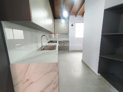 Apartamento de 4 alcobas en venta en Los Naranjos, Medellín, 210 m² · foto 5 de 20