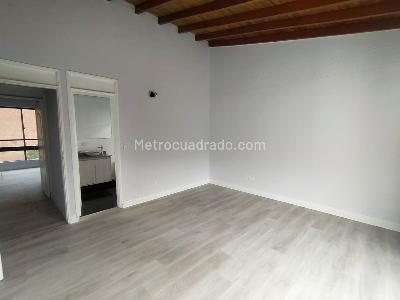 Apartamento de 4 alcobas en venta en Los Naranjos, Medellín, 210 m² · foto 7 de 20