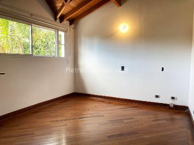 Casa en arriendo en El Poblado, Medellín · foto 10 de 19