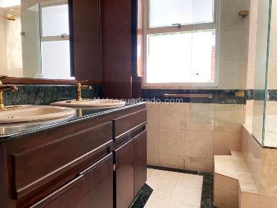 Casa en arriendo en El Poblado, Medellín · foto 17 de 19