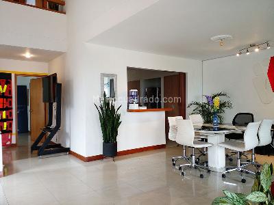Casa de 5 alcobas en venta en Envigado, Envigado, 450 m² · foto 4 de 19