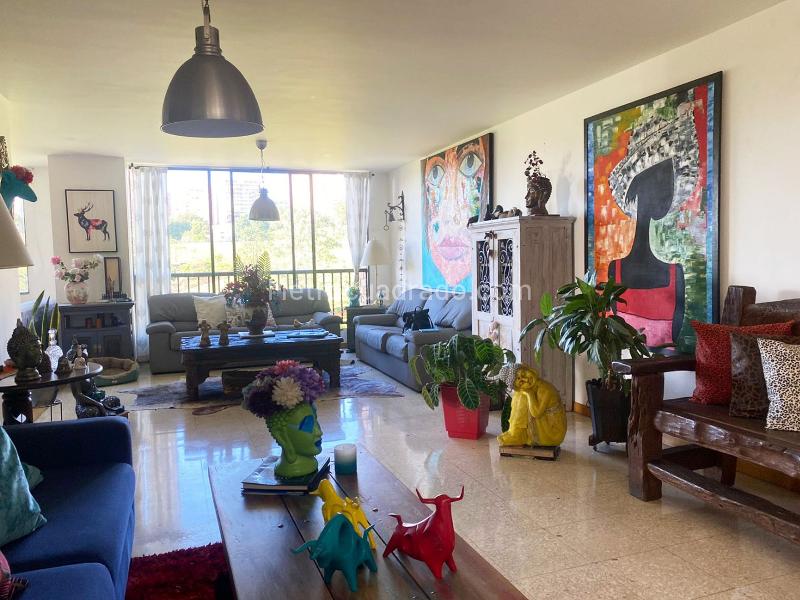 Amplio Apartamento de 2 Alcobas con Amenidades en El Poblado - 2