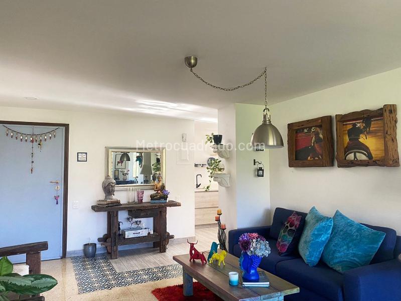 Amplio Apartamento de 2 Alcobas con Amenidades en El Poblado - 4