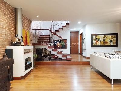 Casa en arriendo en El Poblado, Medellín · foto 3 de 19