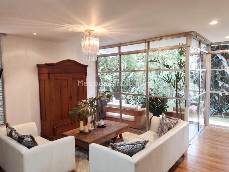 3BR House with Garden in Exclusive El Poblado - 3