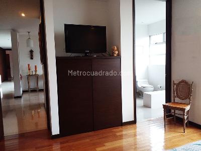 Apartamento de 2 alcobas en venta en El Poblado, Medellín, 217 m² · foto 13 de 20