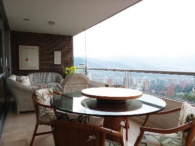 Apartamento de 2 alcobas en venta en El Poblado, Medellín, 217 m² · foto 20 de 20