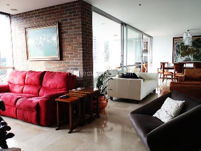 Apartamento de 2 alcobas en venta en El Poblado, Medellín, 217 m² · foto 9 de 20