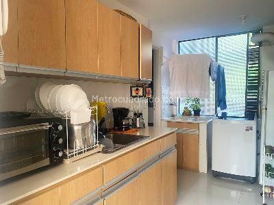 Apartamento de 3 alcobas en arriendo en El Diamante No. 2, Medellín, 102 m² · foto 4 de 15