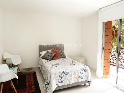 Casa de 4 alcobas en venta en El Poblado, Medellín, 200 m² · foto 9 de 19