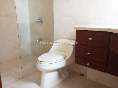 Apartamento de 3 alcobas en venta en El Poblado, Medellín, 351 m² · foto 11 de 14