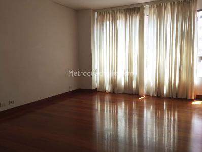 Apartamento de 3 alcobas en venta en El Poblado, Medellín, 351 m² · foto 8 de 14