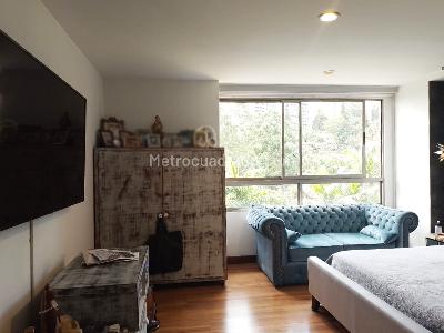 Apartamento de 3 alcobas en venta en El Tesoro, Medellín, 223 m² · foto 11 de 20