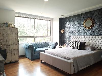 Apartamento de 3 alcobas en venta en El Tesoro, Medellín, 223 m² · foto 13 de 20