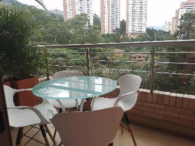 Apartamento de 3 alcobas en venta en El Tesoro, Medellín, 223 m² · foto 19 de 20