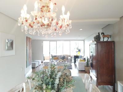 Apartamento de 3 alcobas en venta en El Tesoro, Medellín, 223 m² · foto 4 de 20