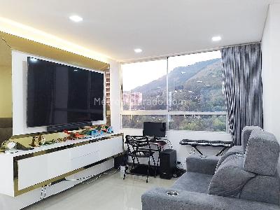 Apartamento en venta en El Poblado, Medellín · foto 8 de 19