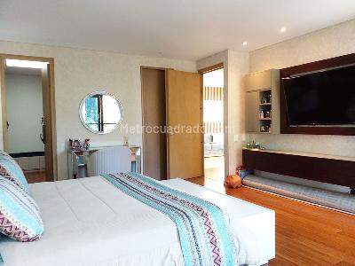 Casa de 3 alcobas en venta en Envigado, Envigado, 316 m² · foto 13 de 20