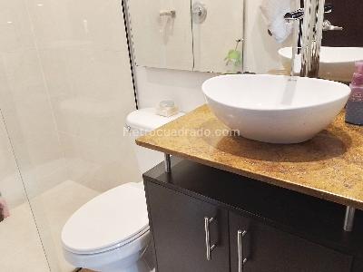 Apartamento de 3 alcobas en venta en El Poblado, Medellín, 223 m² · foto 16 de 18