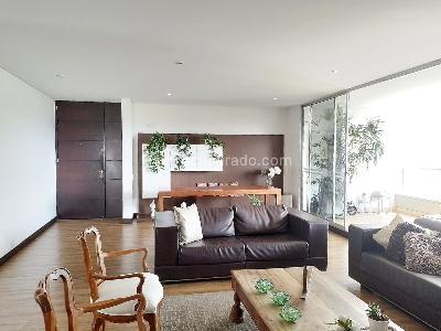 Apartamento de 3 alcobas en venta en El Poblado, Medellín, 223 m² · foto 3 de 18