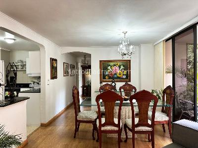 Apartamento en venta en El Poblado, Medellín · foto 2 de 17