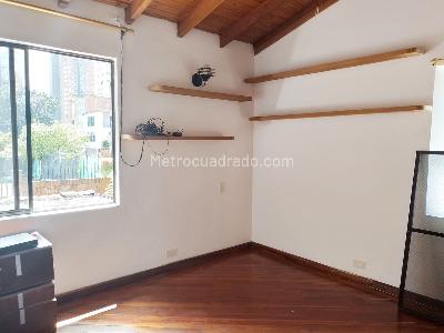 Casa de 3 alcobas en venta en El Poblado, Medellín, 248 m² · foto 13 de 20