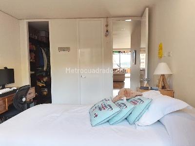 Apartamento de 2 alcobas en arriendo en El Poblado, Medellín, 100 m² · foto 12 de 19