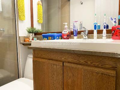 Apartamento de 3 alcobas en arriendo en El Poblado, Medellín, 116 m² · foto 17 de 19