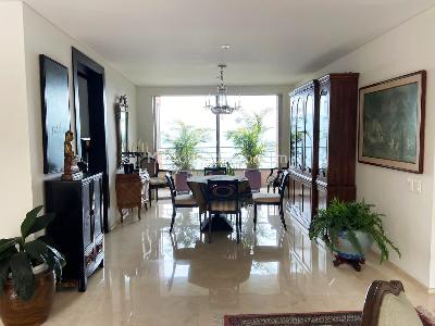 Apartamento de 3 alcobas en venta en Los Balsos, Medellín, 242 m² · foto 5 de 13