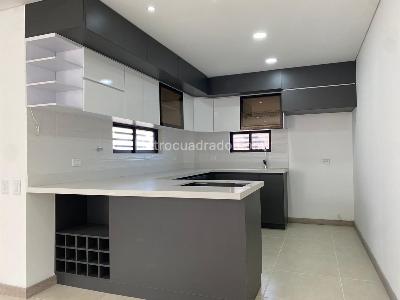 Casa de 4 alcobas en venta en Rionegro, Rionegro, 220 m² · foto 4 de 13