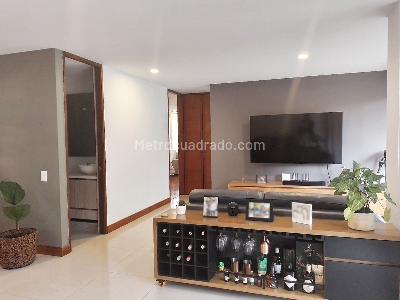 Apartamento de 2 alcobas en venta en El Poblado, Medellín, 118 m² · foto 5 de 17
