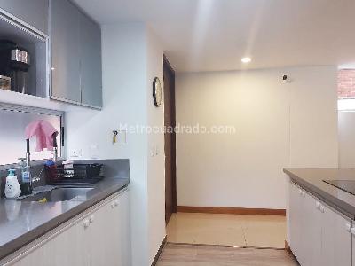 Apartamento de 2 alcobas en venta en El Poblado, Medellín, 118 m² · foto 9 de 17