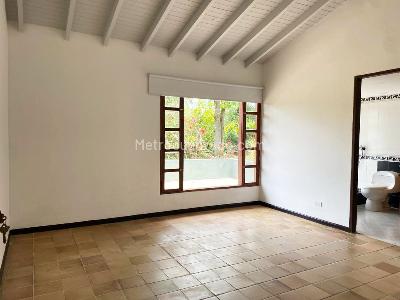 Casa de 3 alcobas en venta en Rionegro, Rionegro, 250 m² · foto 5 de 16