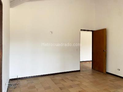 Casa de 3 alcobas en venta en Rionegro, Rionegro, 250 m² · foto 6 de 16