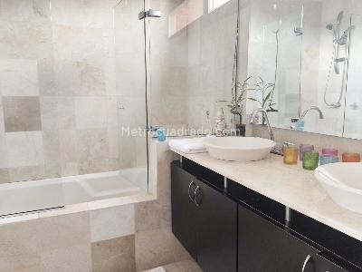 Apartamento de 3 alcobas en arriendo en El Poblado, Medellín, 226 m² · foto 17 de 20