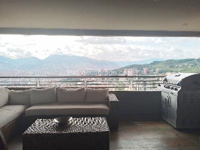 Apartamento de 3 alcobas en arriendo en El Poblado, Medellín, 226 m² · foto 19 de 20