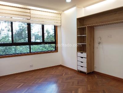Apartamento en venta en El Poblado, Medellín · foto 12 de 19