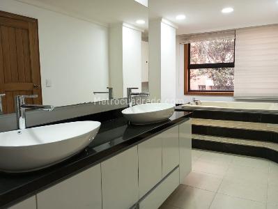 Apartamento en venta en El Poblado, Medellín · foto 17 de 19