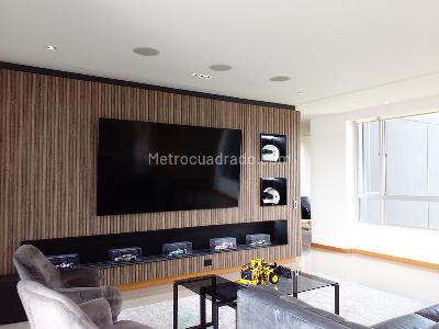 Apartamento de 2 alcobas en venta en San Lucas, Medellín, 194 m² · foto 3 de 20
