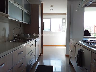 Apartamento de 2 alcobas en venta en San Lucas, Medellín, 194 m² · foto 9 de 20