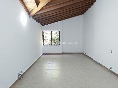 Casa en arriendo en El Poblado, Medellín · foto 9 de 20