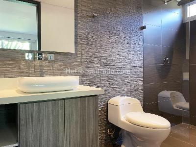 Casa de 3 alcobas en venta en Envigado, Envigado, 420 m² · foto 15 de 20