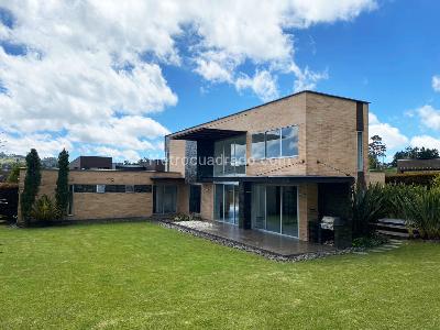 Casa de 3 alcobas en venta en Envigado, Envigado, 420 m² · foto 20 de 20