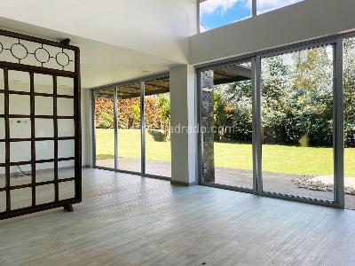 Casa de 3 alcobas en venta en Envigado, Envigado, 420 m² · foto 2 de 20