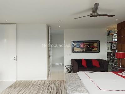 Apartamento en venta en El Poblado, Medellín · foto 8 de 20