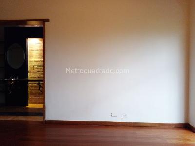 Casa de 3 alcobas en venta en El Poblado, Medellín, 240 m² · foto 10 de 20