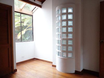 Casa de 3 alcobas en venta en El Poblado, Medellín, 240 m² · foto 15 de 20