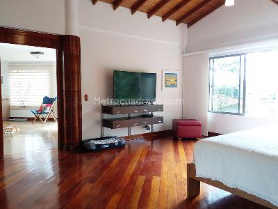 Casa de 3 alcobas en venta en Envigado, Envigado, 400 m² · foto 13 de 20