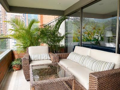Apartamento de 3 alcobas en venta en El Poblado, Medellín, 171 m² · foto 17 de 18